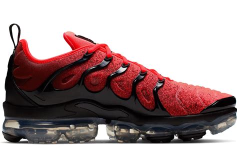 My new vapormax plus sneakers are extremely painful. I'm not